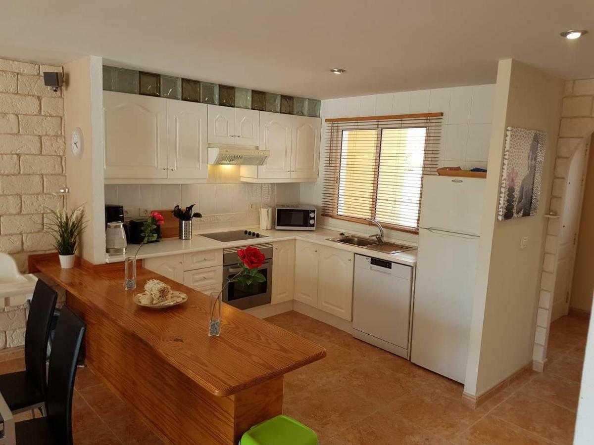 Villa Roque Del Conde With Fantastic Sea View, Terrace, Pool, Wifi, Sat-Tv, Garage Costa Adeje  Kültér fotó